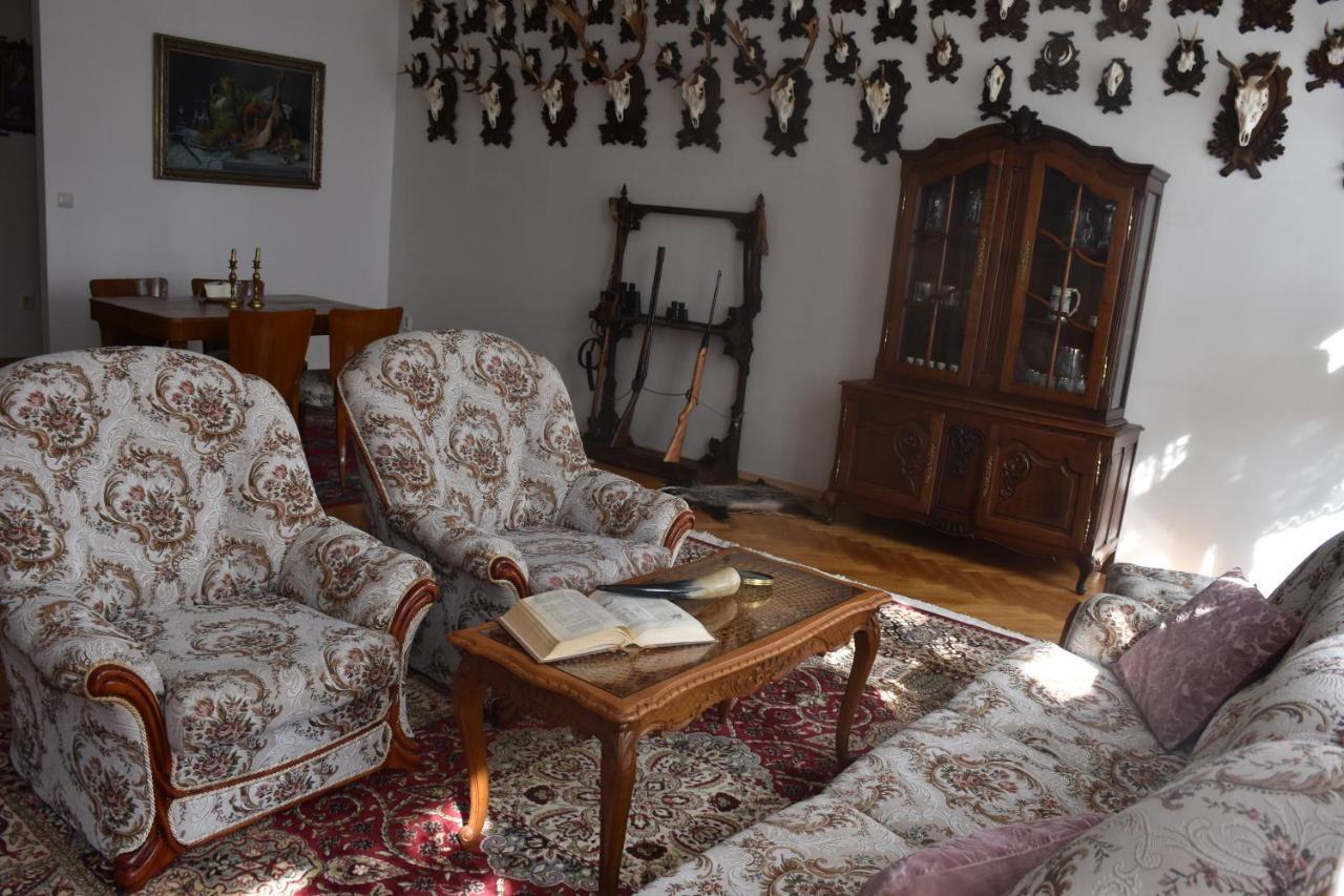Lovecky Apartman Na Namesti Ve Frenstate Pod Radhostem Frenštát pod Radhoštěm Zewnętrze zdjęcie